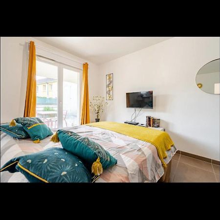 Proche Disney Et Paris - Studio Terrasse Et Parking Prive Montevrain Bagian luar foto